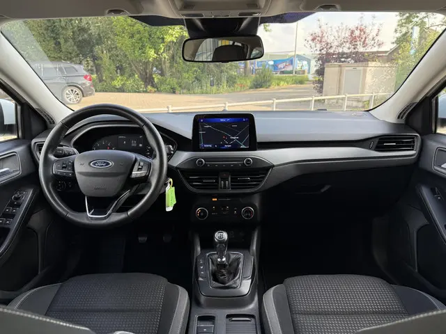 Ford Focus Wagon 1.0 EcoBoost Connected 2022 Benzine 16