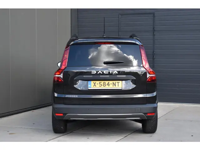 Dacia Jogger TCe 110 Expression 2023 Benzine 8
