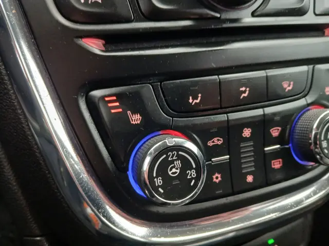 Opel Mokka 1.4 T Edition 4x4 2013 Benzine 18