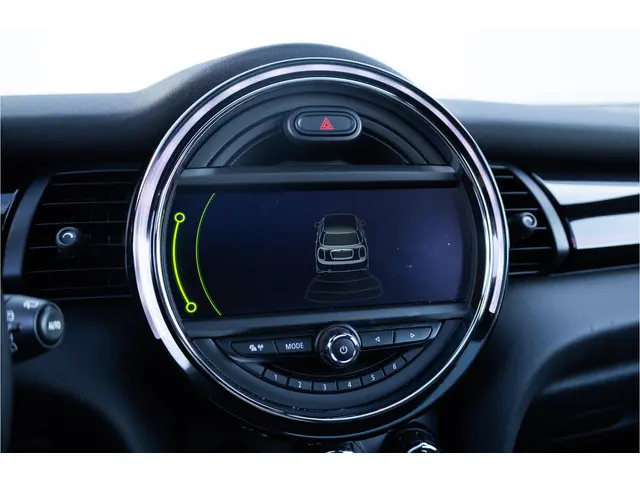 MINI Cooper S Mini Chili Serious Business 2015 Benzine 52