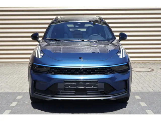 Lynk & Co 01 1.5 2025 Hybride Benzine 9