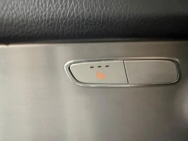 Mercedes-Benz GLC Coupé 300 4MATIC 2018 Benzine 12