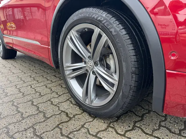 Volkswagen Tiguan 1.4 TSI R Line 2018 Benzine 12