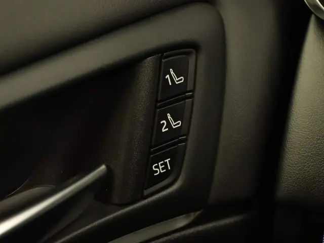 Toyota Mirai Prestige 2022 Waterstof 32