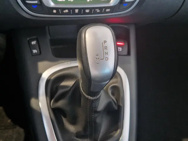 Renault Scénic 2.0 Bose CVT AUTOMAAT 2013 Benzine 22