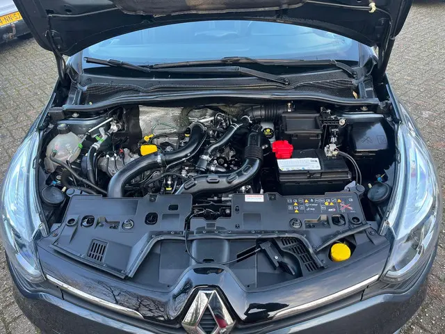 Renault Clio Estate 0.9 TCe Intens 2018 Benzine 19