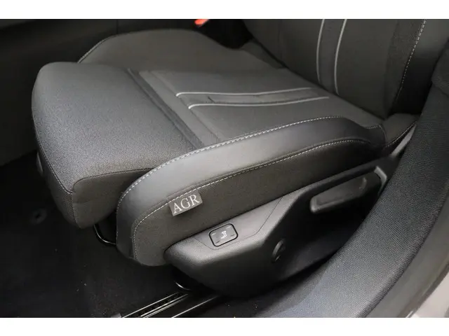 Opel Astra 1.2 Turbo 130pk GS 2024 Benzine 17