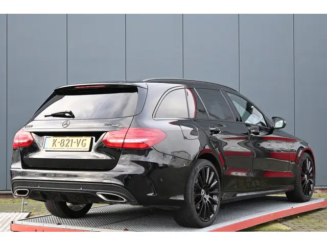 Mercedes-Benz C-Klasse Estate 300 Prestige 2017 Benzine 2