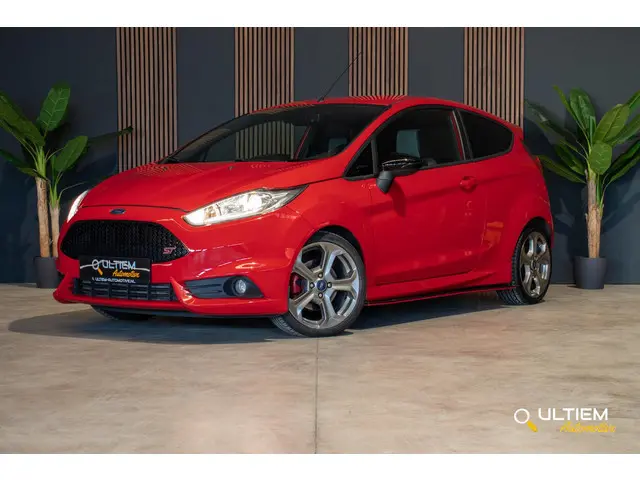 Ford Fiesta 1.6 ST2 2013 Benzine 24