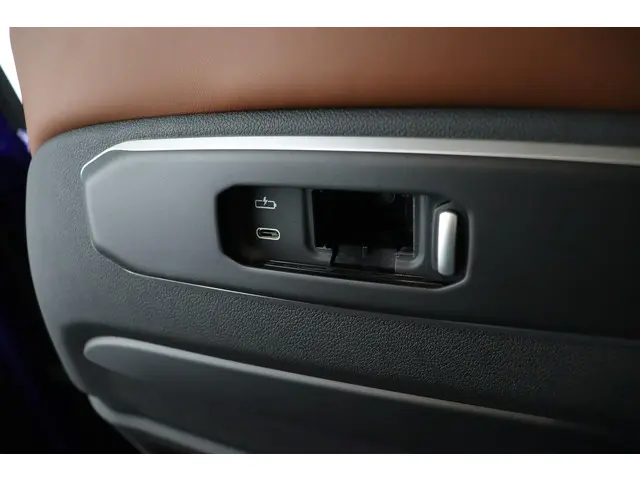 BMW X5 xDrive50e 2025 Hybride Benzine 77