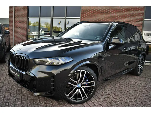 BMW X5 xDrive50e M-Sport Pro 2024 Hybride Benzine 77