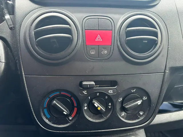 Peugeot 107 1.0 Active 2013 Benzine 5