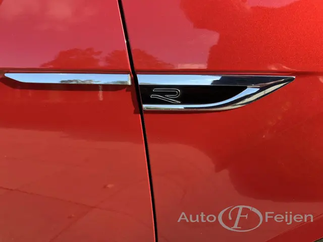 Volkswagen T-Roc 1.5 TSI R-Line Edition 2024 Benzine 9