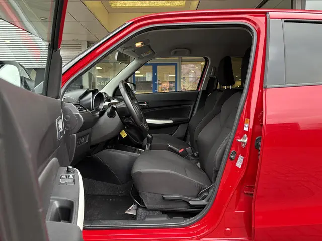 Suzuki Swift 1.2 Select Smart Hybrid 2020 Benzine 11