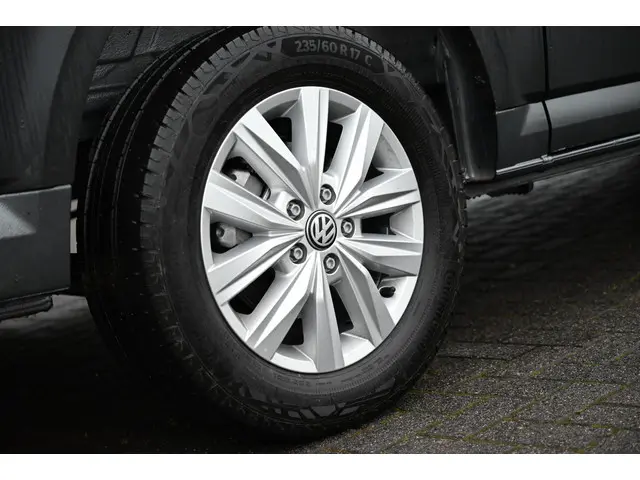 Volkswagen Crafter 2.0 TDI L3H3 2024 Diesel 4