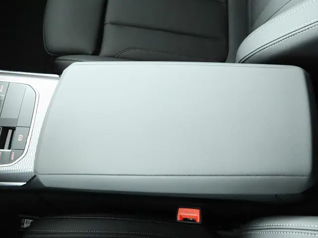 BMW 3 Serie Touring 330e xDrive 2025 Hybride Benzine 62