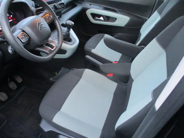 Citroën Berlingo 1.2 PureTech Feel 2019 Benzine 8