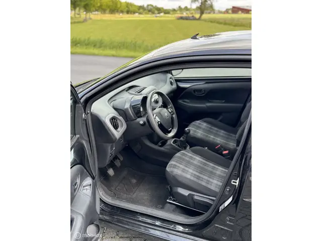 Peugeot 108 1.0 e-VTi Access 2018 Benzine 13
