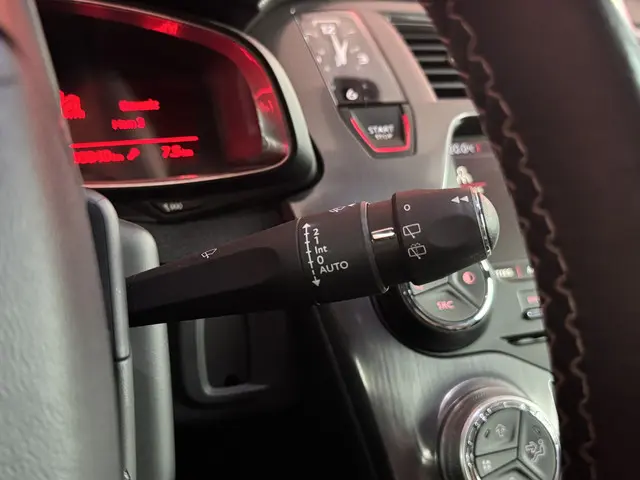 DS DS 5 1.6 THP Business Executive 2016 Benzine 29