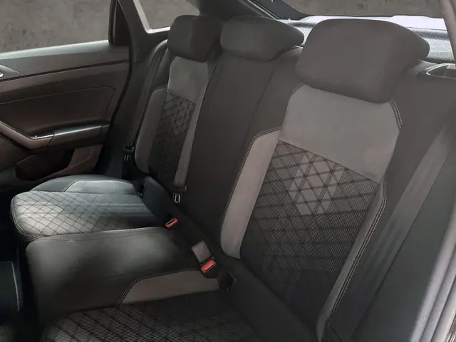 Volkswagen Taigo 1.0 TSI R-Line 2022 Benzine 13