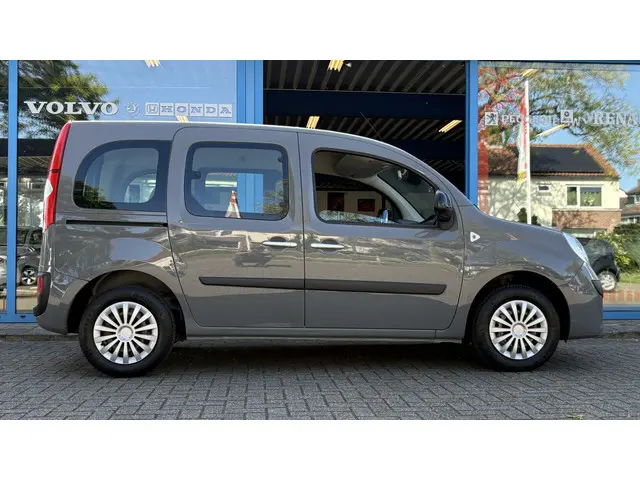 Renault Kangoo Family 1.6-16V Expression 2013 Benzine 9