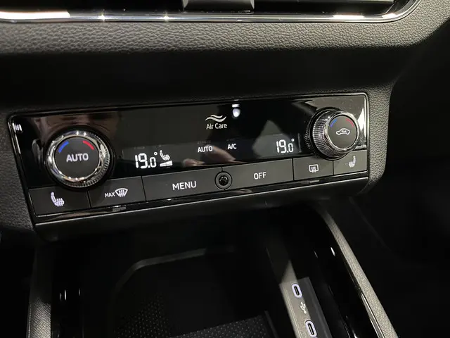 Škoda Kamiq 1.5 TSI ACT Monte Carlo Sport 2023 Benzine 13