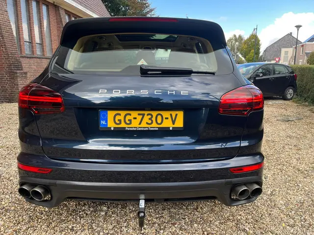 Porsche Cayenne 3.0 S E-Hybrid 2015 Hybride Benzine 16
