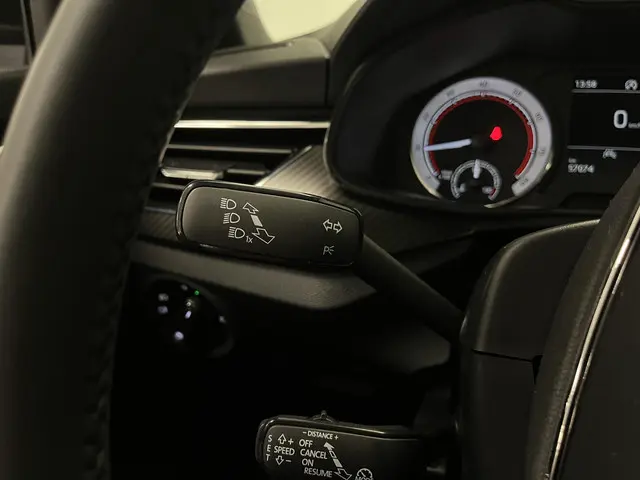 Škoda Kamiq 1.5 TSI ACT Monte Carlo Sport 2023 Benzine 39