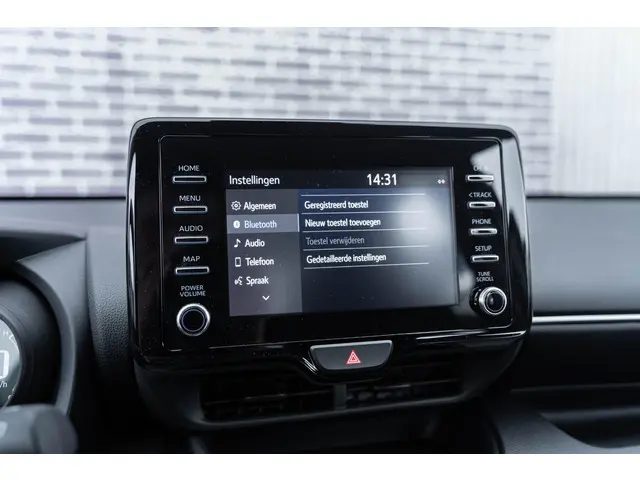 Toyota Yaris 1.5 Hybrid Dynamic 2022 Hybride Benzine 37