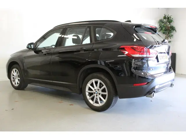 BMW X1 sDrive18d Business Edition 2.0L150PK 2021 Diesel 6