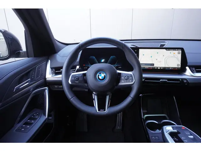 BMW iX2 xDrive30 2026 Elektrisch 7