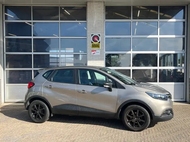 Renault Captur 0.9 TCe Authentique 2014 Benzine