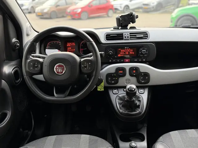 Fiat Panda 1.2 City Cross 2019 Benzine 11