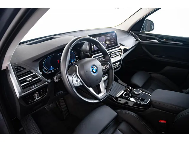 BMW X3 xDrive30e High Executive 2023 Hybride Benzine 32