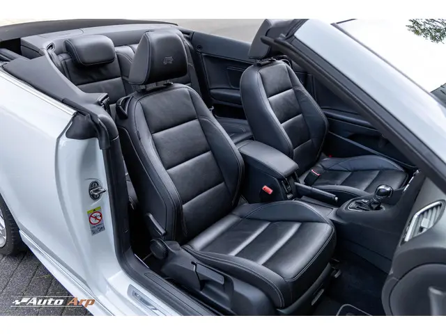 Volkswagen Golf Cabriolet 2.0 TSI R 2013 Benzine 21