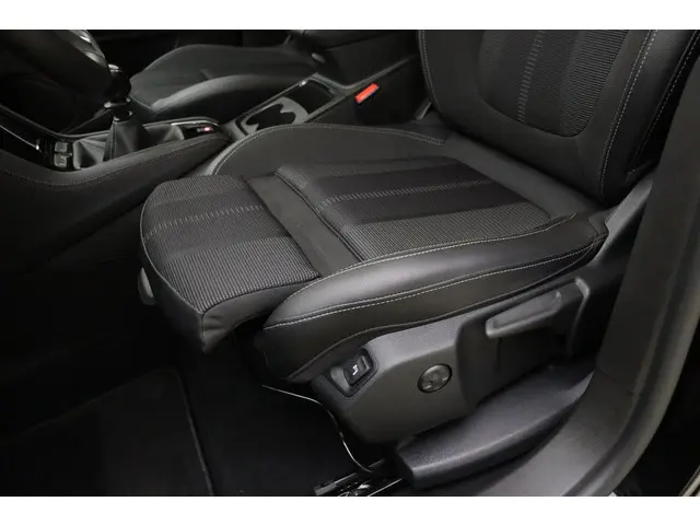 Opel Grandland 1.2 Turbo 130pk GS 2023 Benzine 19