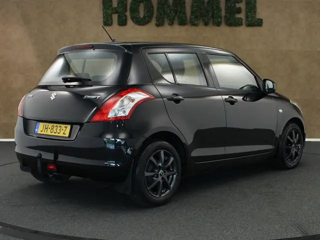 Suzuki Swift 1.2 Exclusive 2015 Benzine 2