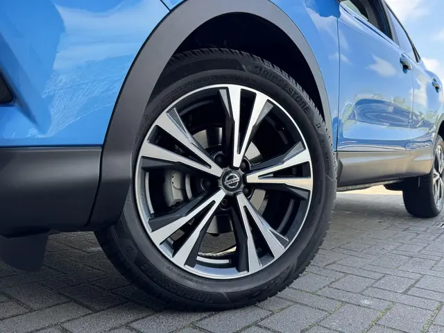 Nissan QASHQAI 1.3 DIG-T N-CONNECTA 2020 Benzine 24