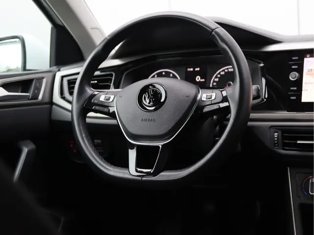 Volkswagen Polo 1.0 TSI Comfortline 2019 Benzine 19