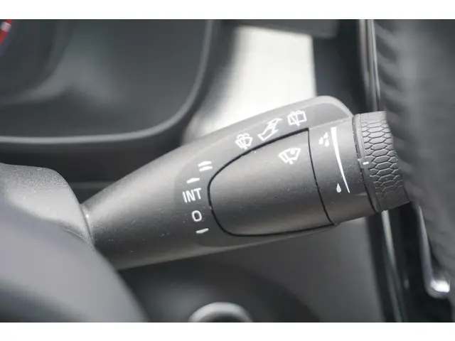 Volvo XC40 1.5 T3 Momentum Pro 2019 Benzine 35