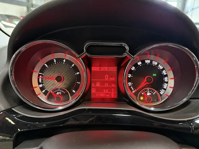 Opel ADAM 1.0 Turbo Rocks 2014 Benzine 12