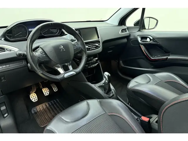 Peugeot 208 1.2T GT-line 2016 Benzine 18
