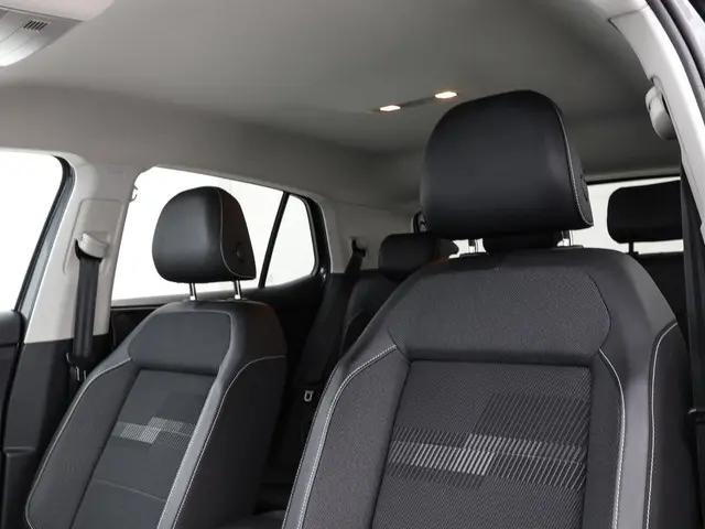 Volkswagen T-Cross 1.0TSI/110PK Life DSG 2022 Benzine 4