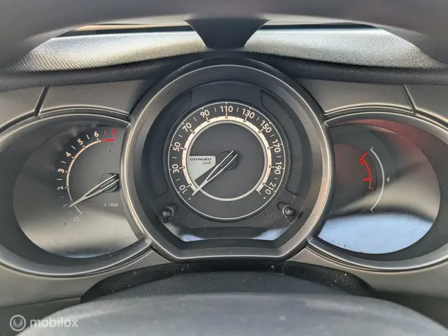 Citroën C3 1.2 PureTech Collection 2016 Benzine 14