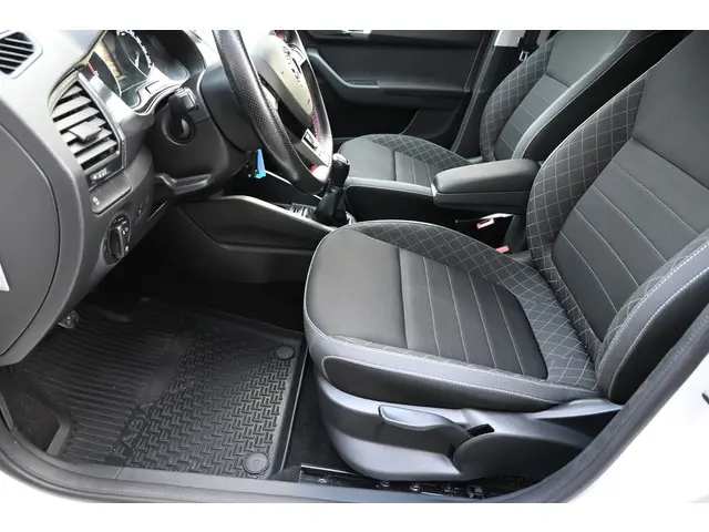 Škoda Fabia Combi 1.0 TSI Business Edition 2019 Benzine 26