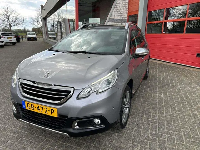 Peugeot 2008 1.2 PureTech Allure 2015 Benzine