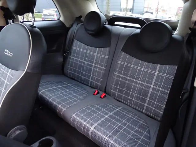 Fiat 500C 0.9 TwinAir Turbo Lounge cabrio 2016 Benzine 11