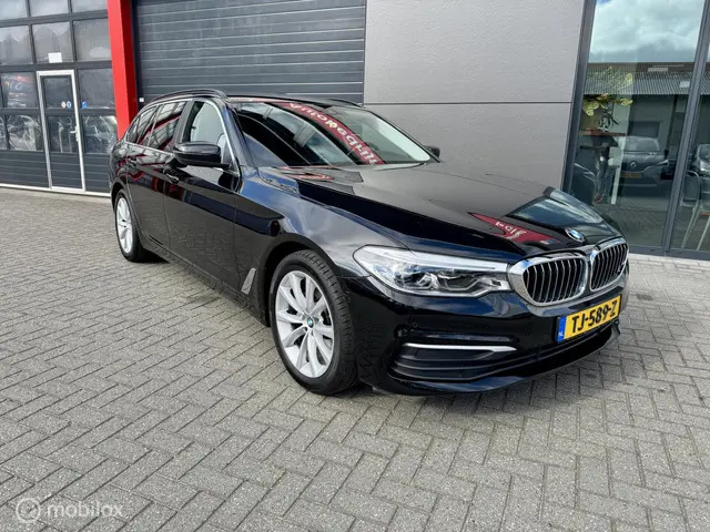 BMW 5 Serie Touring 520i High Executive 2018 Benzine 8