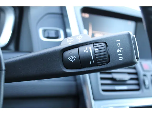 Volvo XC60 T5 Automaat Polar+ 2018 Benzine 27