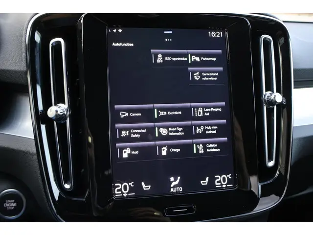 Volvo XC40 T4 Plug-in hybrid Core Bright 2022 Benzine 25